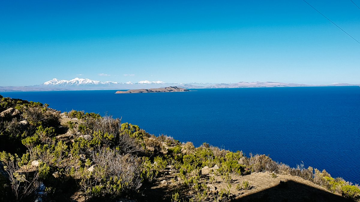 uitzicht op Titicaca lake vanaf Isla del Sol