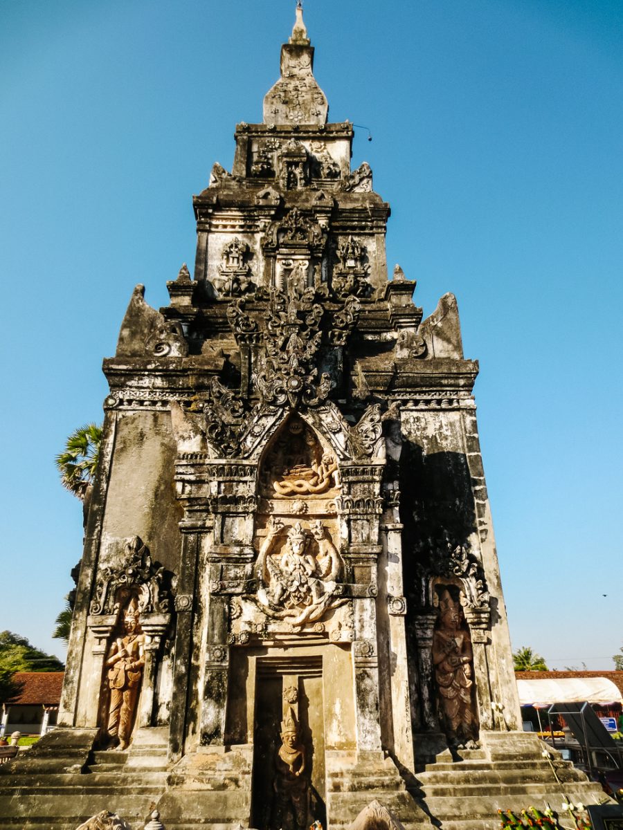 The stupa of Hang Ing Hang, the stupa of the hanging tree is one of the South Laos highlights.