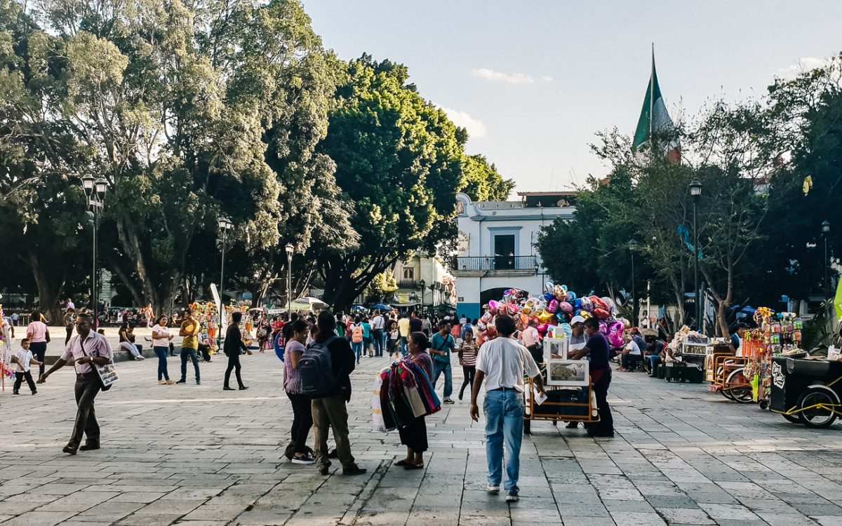 Een van de leukste dingen om te doen in Oaxaca is rondlopen door de koloniale straten en langs de mooie pleinen.