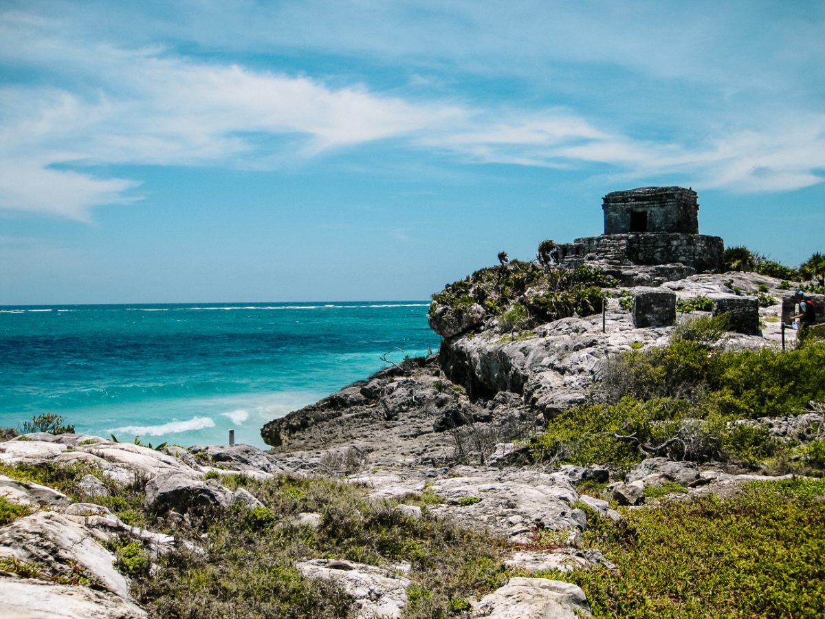 Maya tempels op archeologische site in Tulum in Mexico.