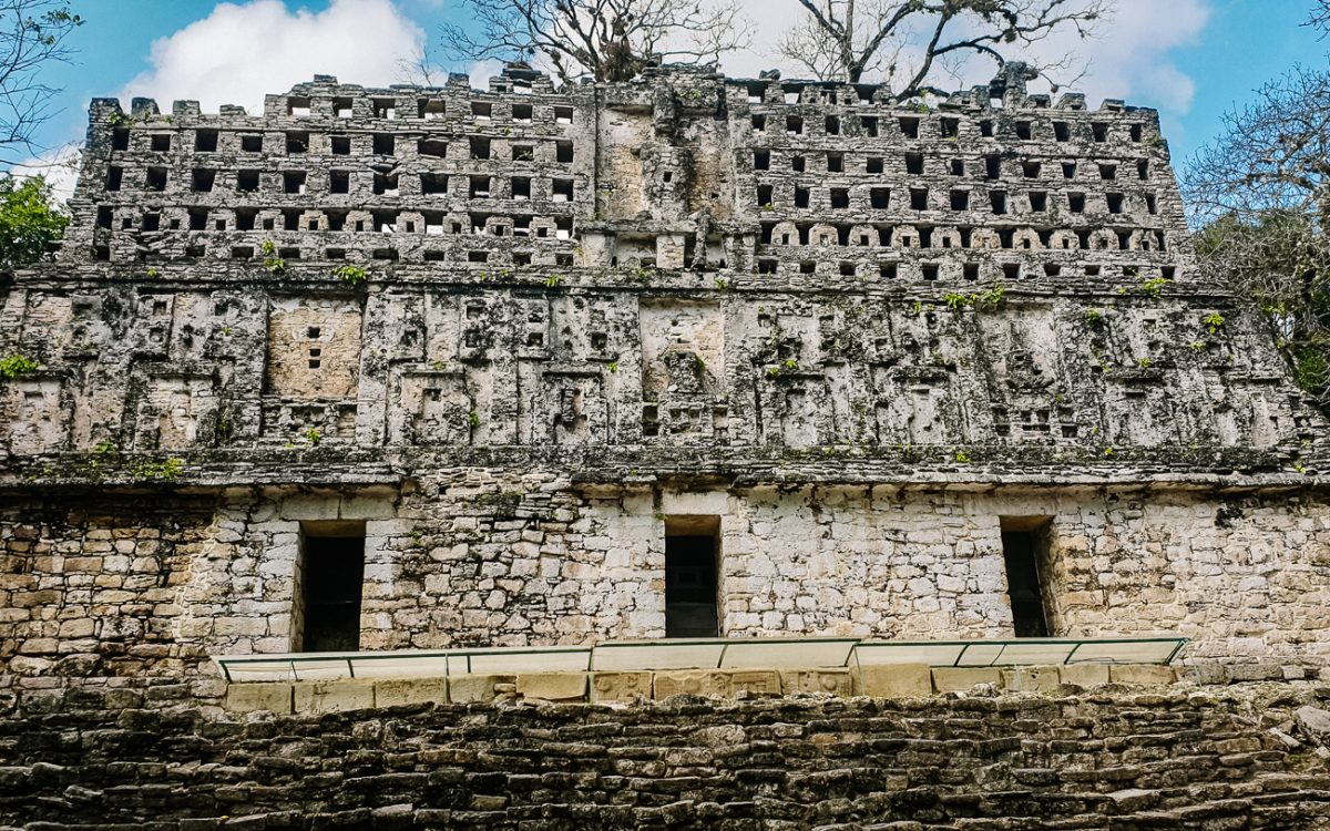 Palacio del Rey, Yaxchilan Maya ruins.