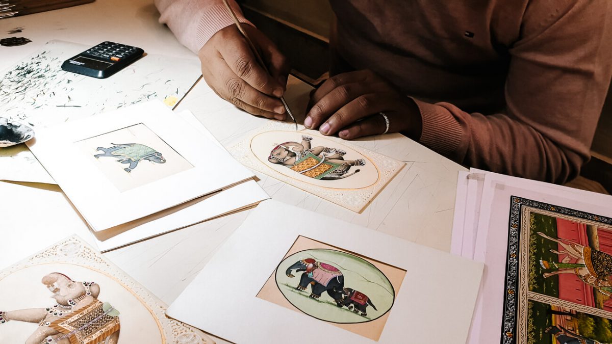 Een van de meest gerenommeerde plekken en Bikaner bezienswaardigheden op het gebied van kunst is Bikaner Miniature art. 