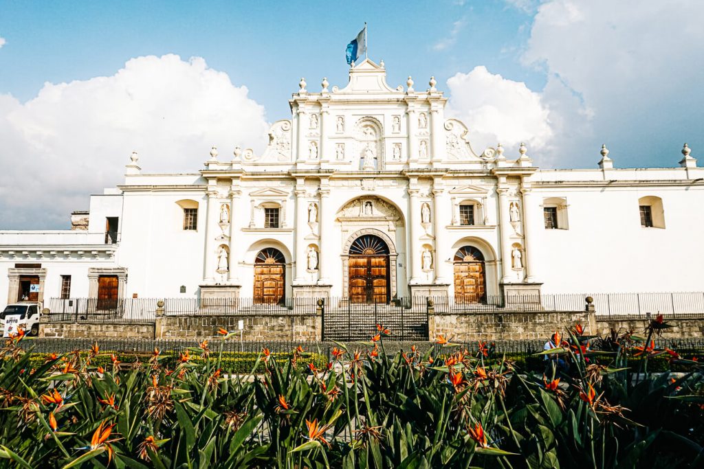 Antigua is de allermooiste stad van Guatemala met talloze bezienswaardigheden. 