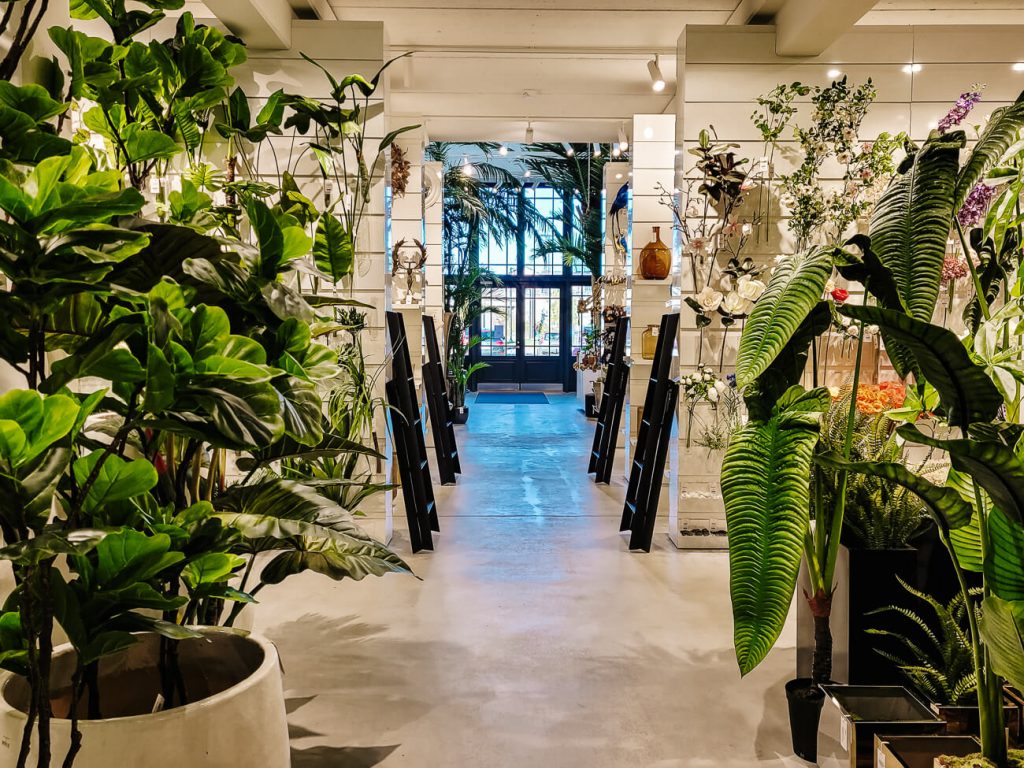 planten en vazen in Shishi store in Noblessner Port, een Noors/Ests interieurmerk, wat in de beste department stores ter wereld wordt verkocht