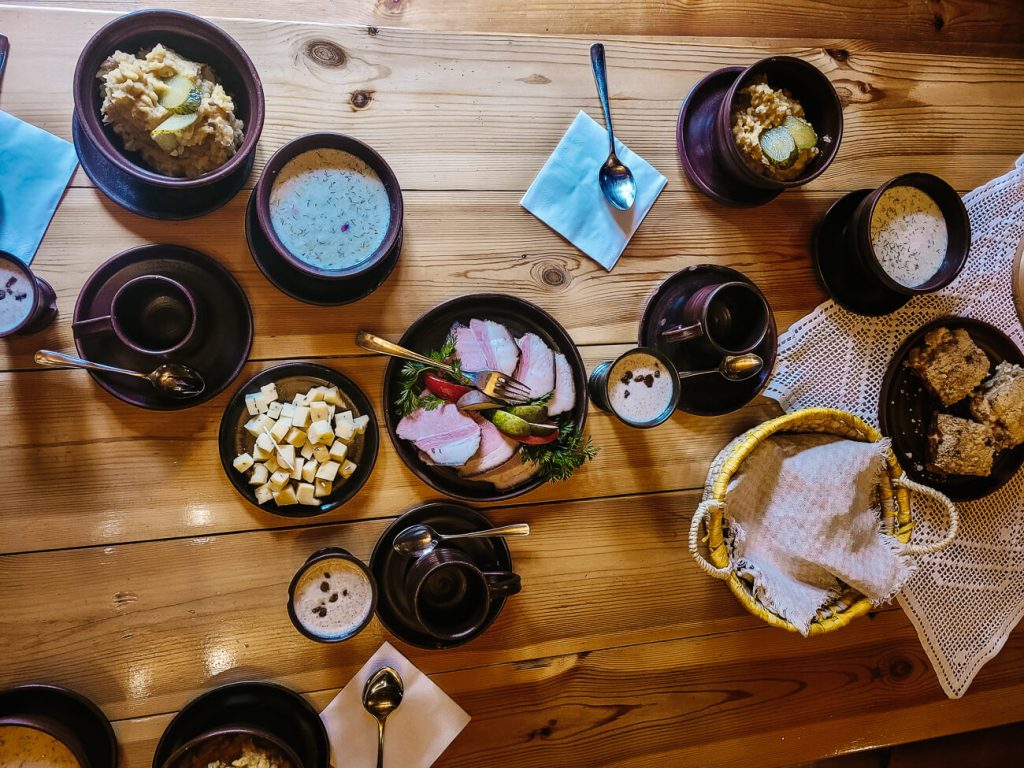 enjoy a Seto lunch in Café Tsäimaja Setomaa