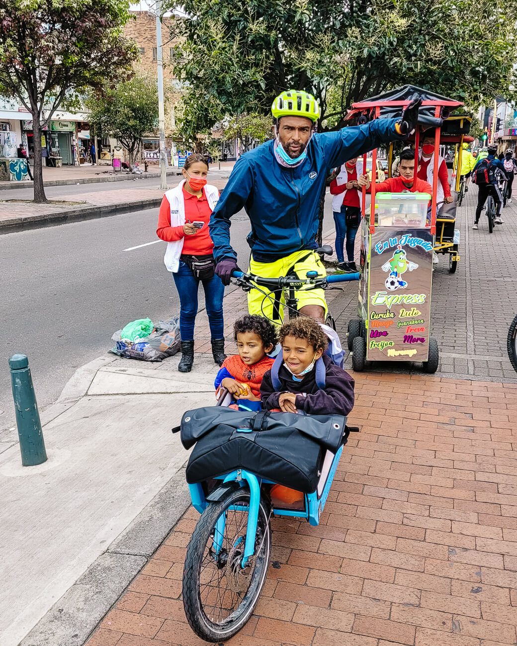 Bogota is a city where many people cycle. A bicycle tour in Bogota with Colomia bike touring takes you along different neighborhoods and places of interest.