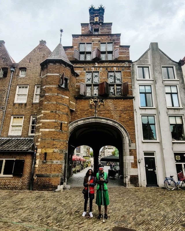 Unique things to do in Nijmegen - Deborah and guide Conny during the ribbelroute from the MuZIEum in Nijmegen, where you can experience what it is like to be blind or partially sighted in a unique way. 