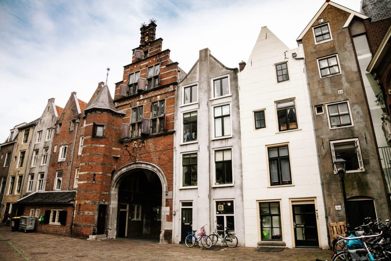 De historische panden rondom de Grote Markt zijn een van de bezienswaardigheden in Nijmegen.