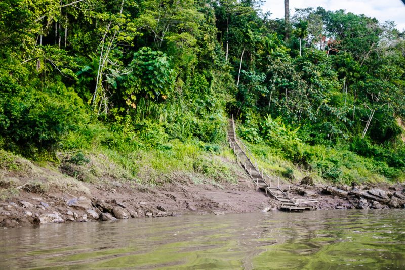 Refugio Amazonas jungle lodge is alleen per boot te bereiken.