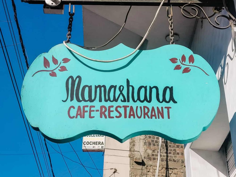 Around calle and plaza Bolognesi you will find some of my favorite restaurant spots that I have been visiting for years: La Encontada, Mamashana (good vegetarian dishes) and El Portón.