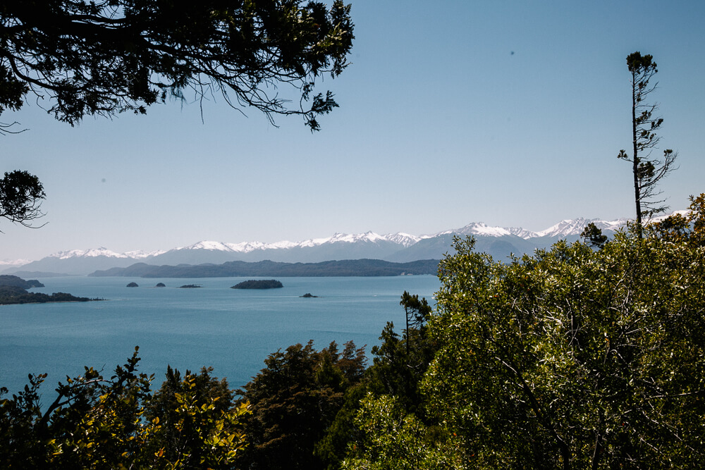 Uitzicht op Nahuel Huapi meer in Bariloche.