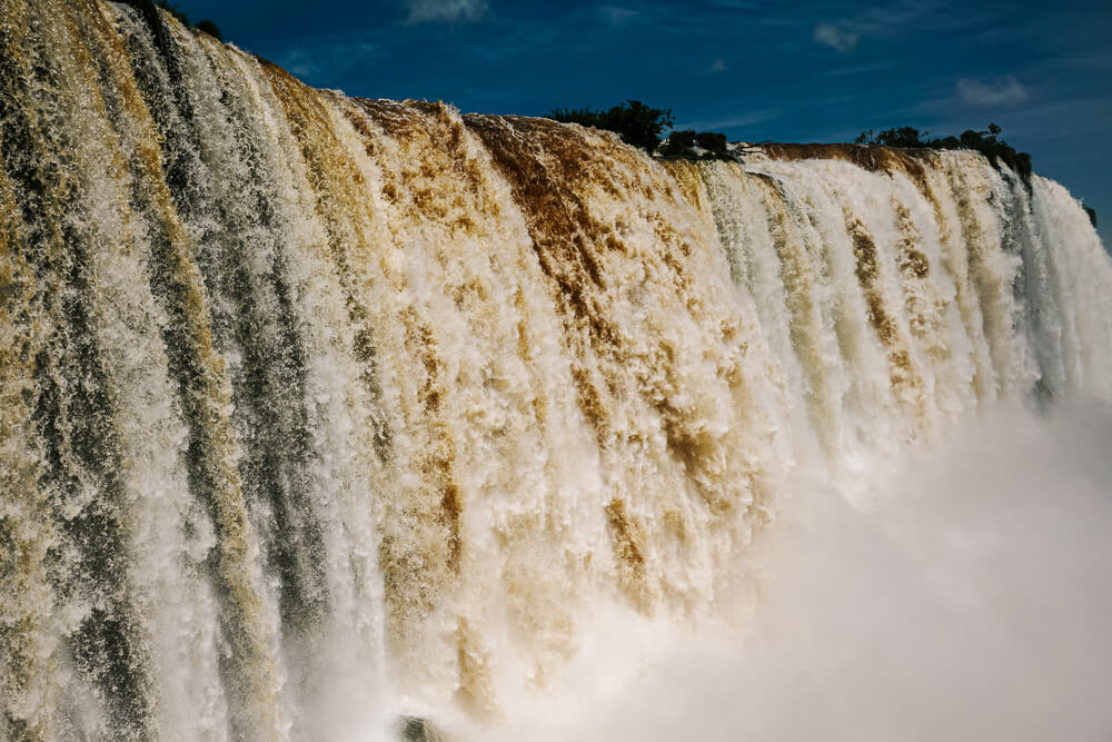 La Garganta del Diablo kun je ook vanaf de Braziliaanse kant van de Iguazu watervallen bezoeken.
