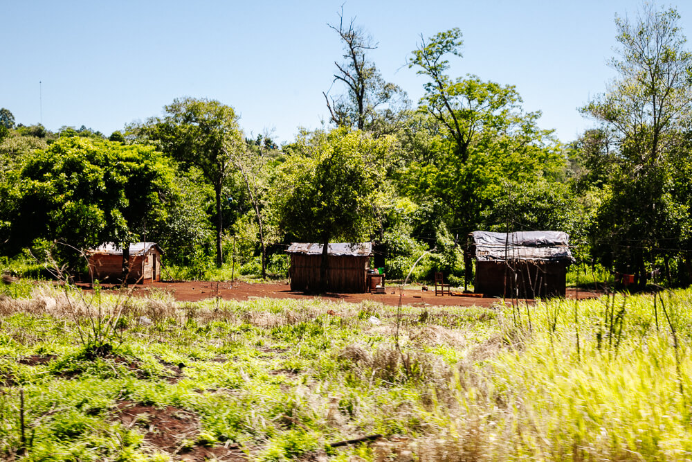 In Iguazu is het interessant om een bezoek te brengen aan een Guaraní community.  