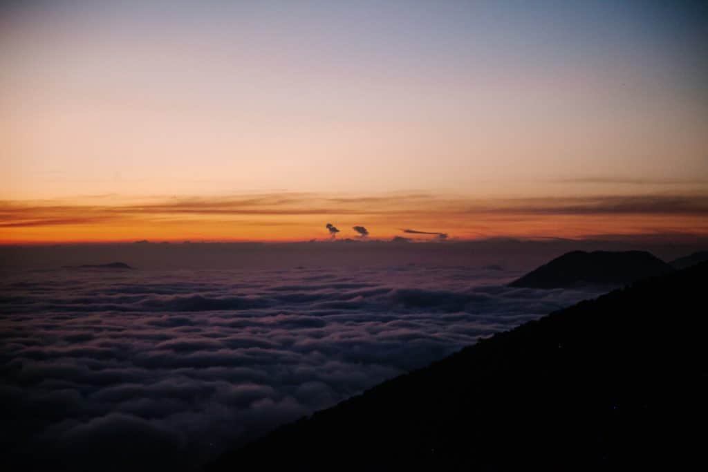 Uitzicht vanaf Cerro Verde tijdens zonsondergang.