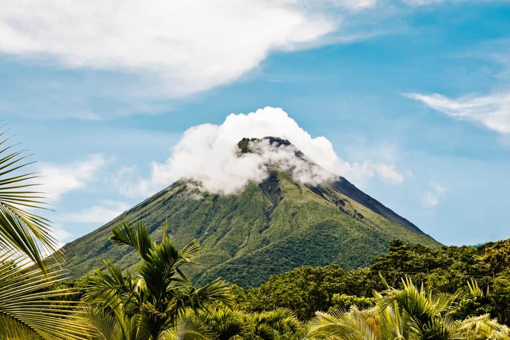 El Arenal volcano.