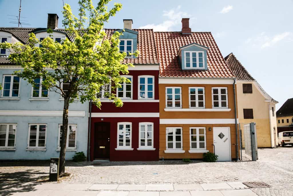 Gekleurde huizen in Faaborg.