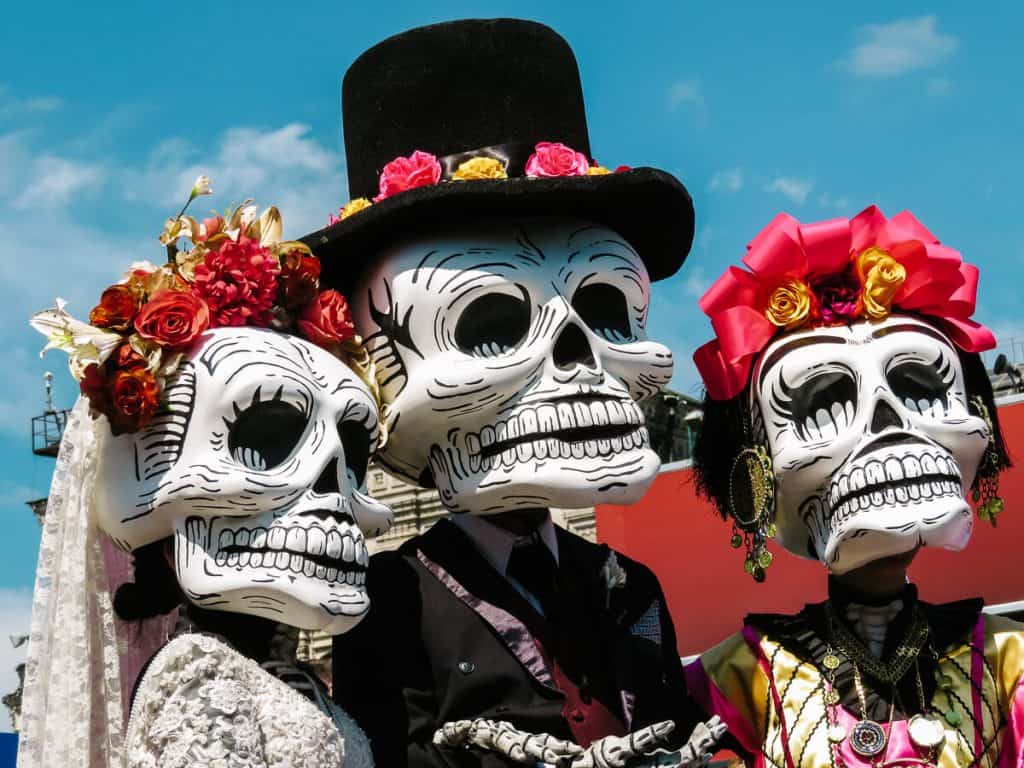 Een van mijn tips voor top bezienswaardigheden als je in Mexico bent in november is Dia de los Muertos, een jaarlijkse feest- en herdenkingsdag. 