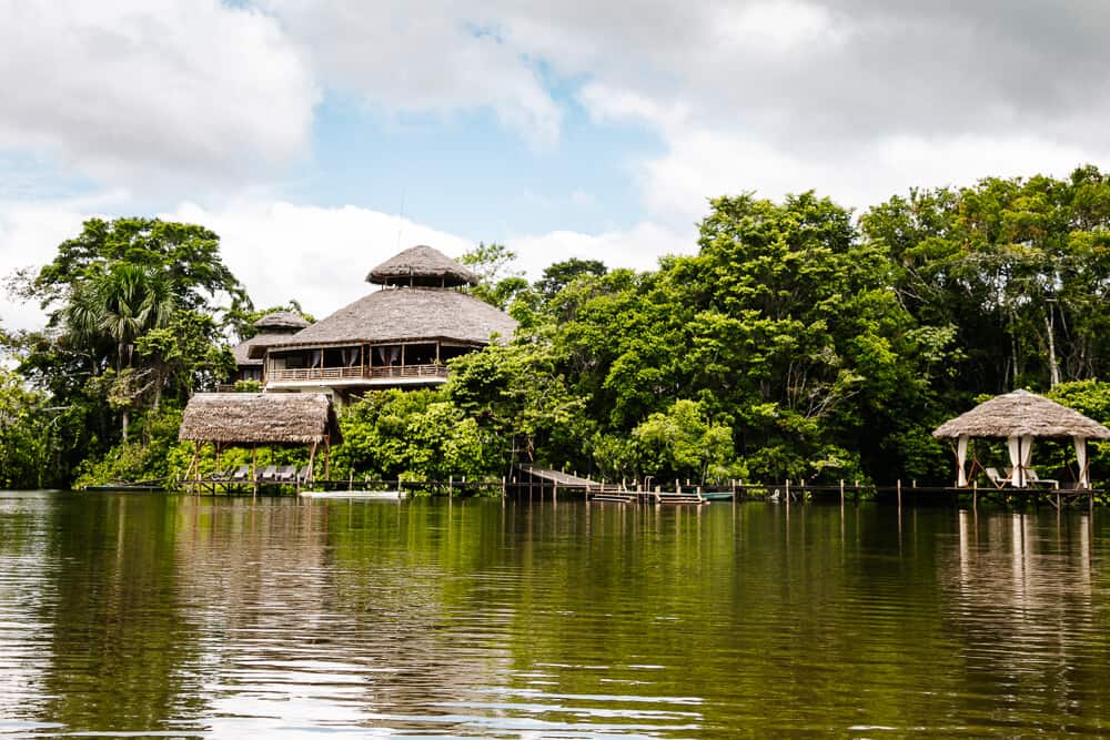 La Selva Jungle Lodge ligt aan de Laguna Garzacocha in de Amazone van Ecuador.