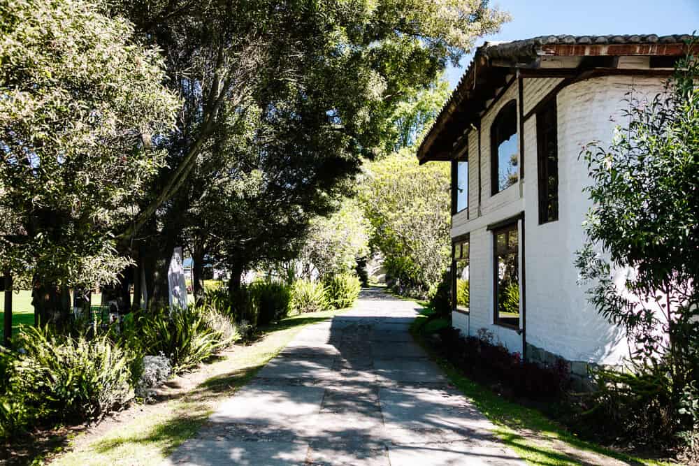 Hotel Hacienda Abraspungo bevindt zich in de Guano Vallei, enkele kilometers buiten het centrum van Riobamba in Ecuador.