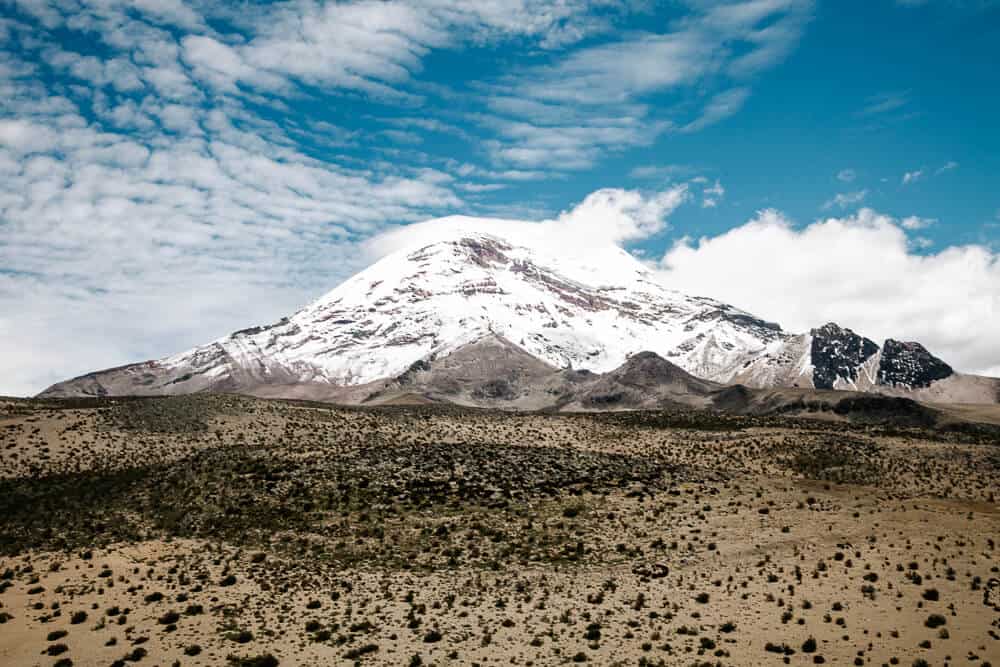 De Chimborazo vulkaan is 6263 meter hoog en hiermee de hoogste berg van Ecuador. 