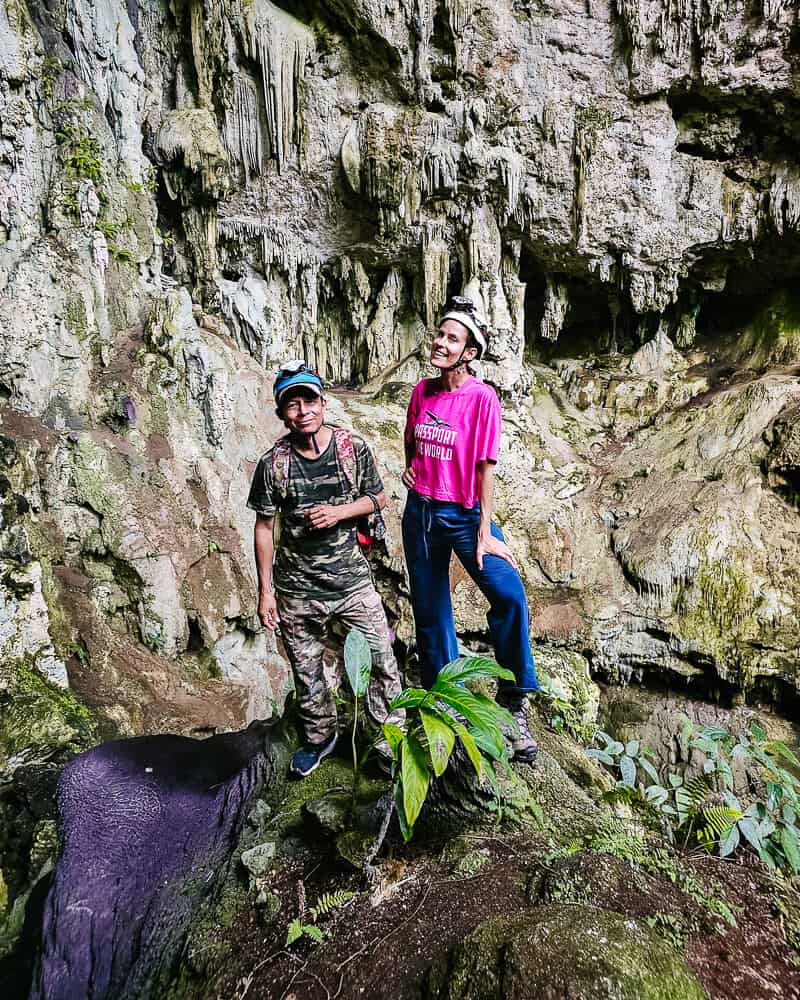 One of the highlights that should not be missed, while staying at The Rainforest Lodge at Sleeping Giant in Belize is a visit to the Sleeping Giant Cave, a former ceremonial place of the Mayans.