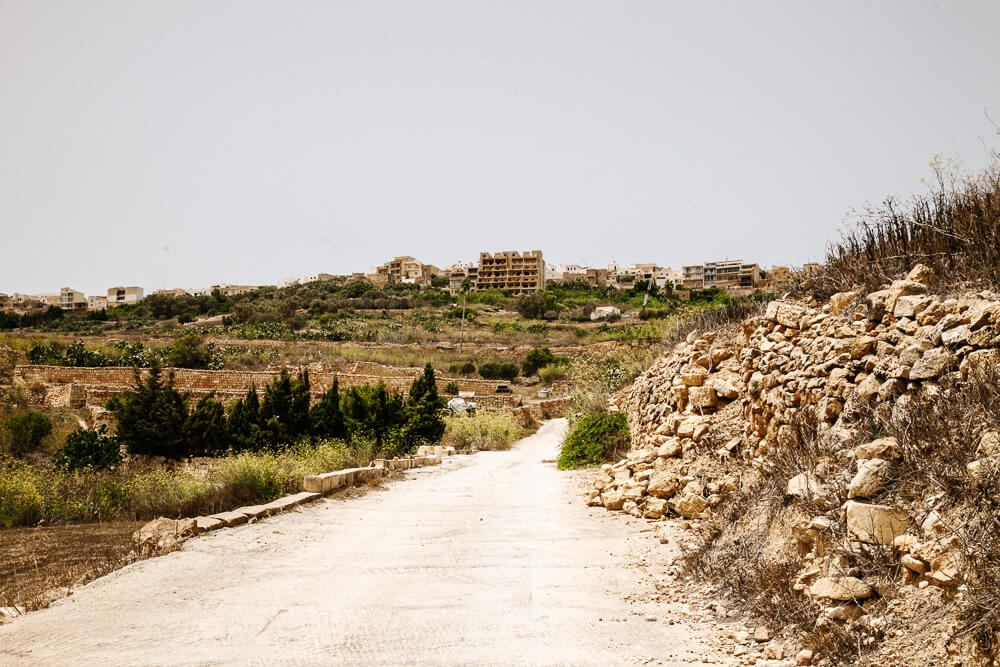 Gozo eiland is klein, de wegen zijn landelijk, kronkelig en smal en het is er veel rustiger dan op Malta. 