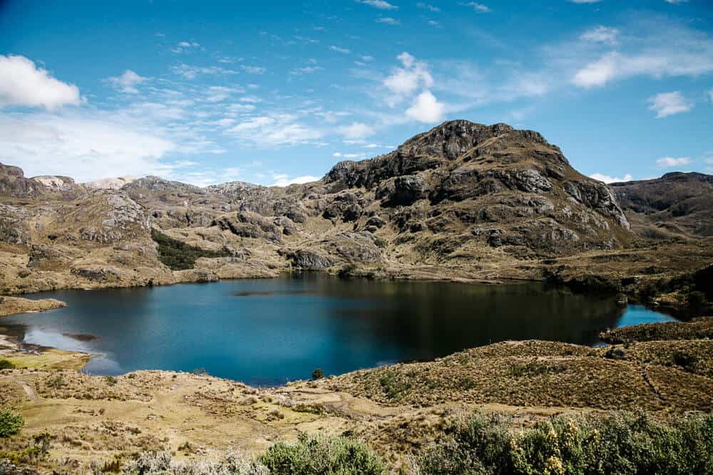 One of the most beautiful natural areas in Ecuador is the Parque Nacional El Cajas. Here you will find more than 270 shimmering lakes and dark pools, located at altitudes between 3100 and 4450 meters.