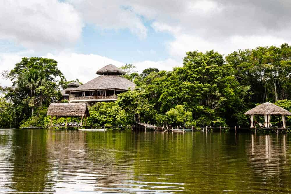 La Selva Jungle Lodge ligt aan de Laguna Garzacocha in de Amazone van Ecuador.