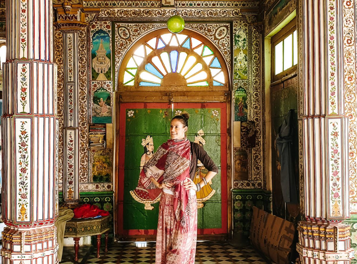 Deborah in Seth Bhandasar Jain tempel.