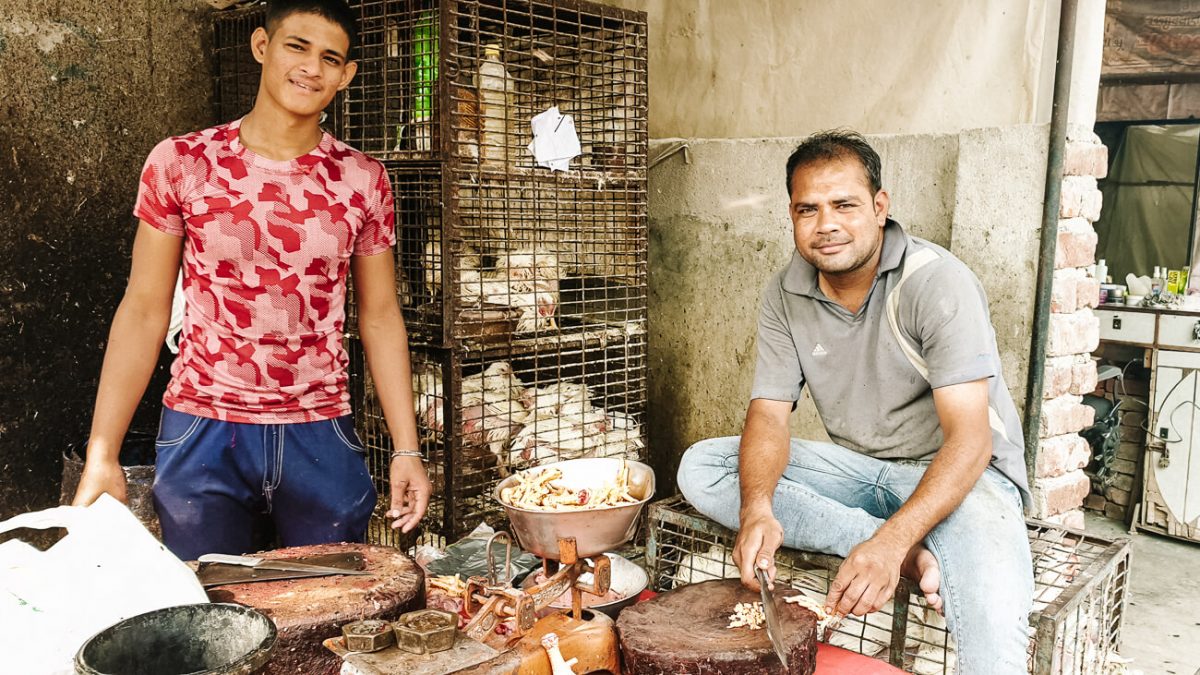 During a Sanjay Colony Delhi Slum tour you will meet the local people.
