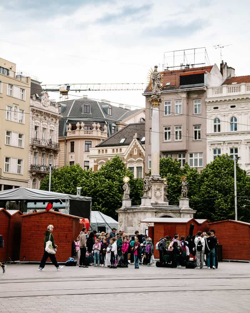 Der Freiheitsplatz ist der zentrale Platz von Brünn und ein perfekter Ort, um die Atmosphäre der Stadt auf sich wirken zu lassen.