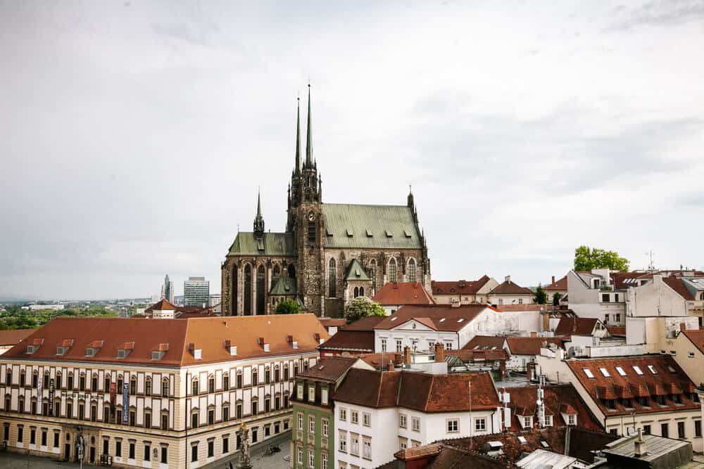 Die Skyline von Brünn wird von der Kathedrale St. Peter und Paul dominiert.