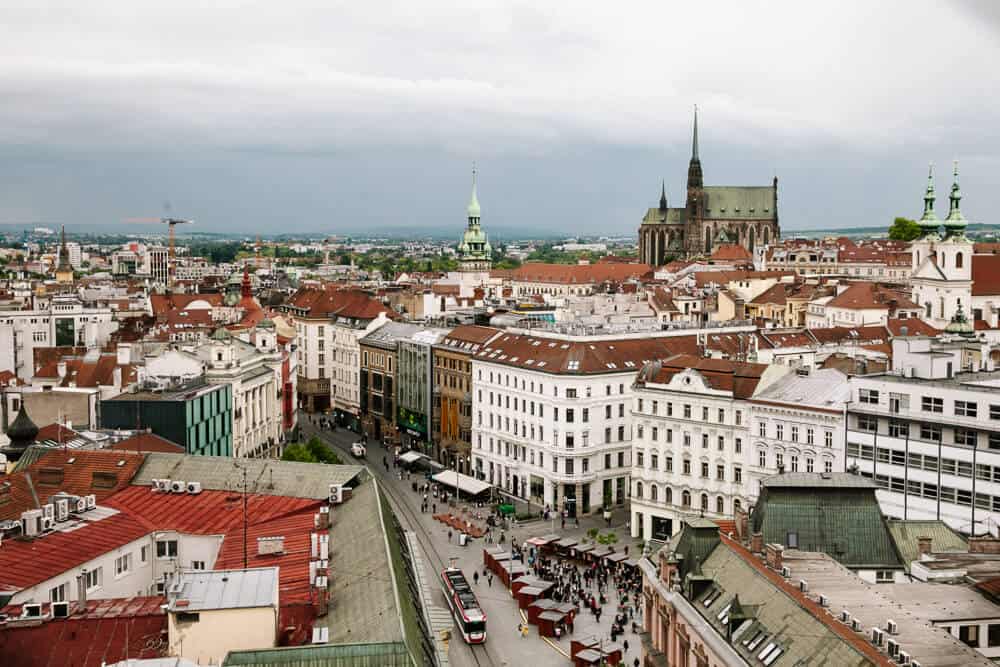 Blick über Brünn von der Church of St. James.