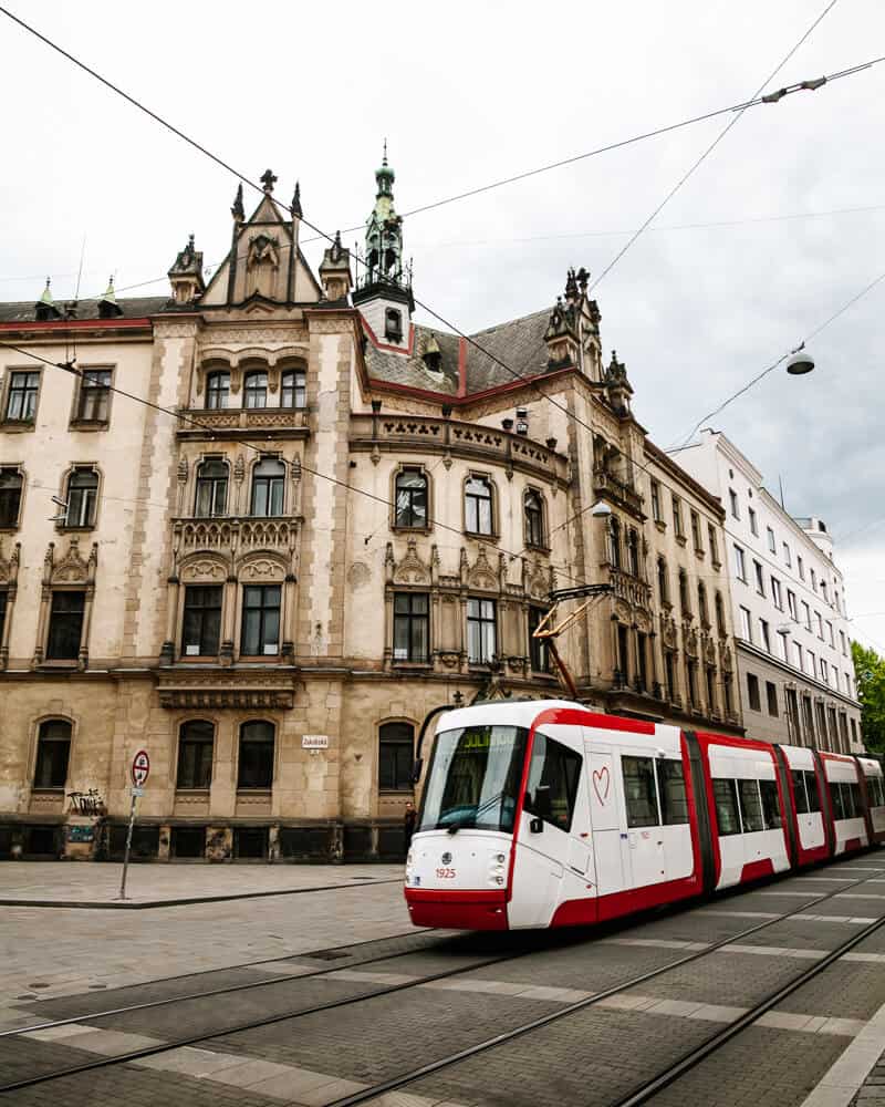 Eine besonders schöne Art, Brünn zu erleben, ist mit den typischen Straßenbahnen der Stadt.